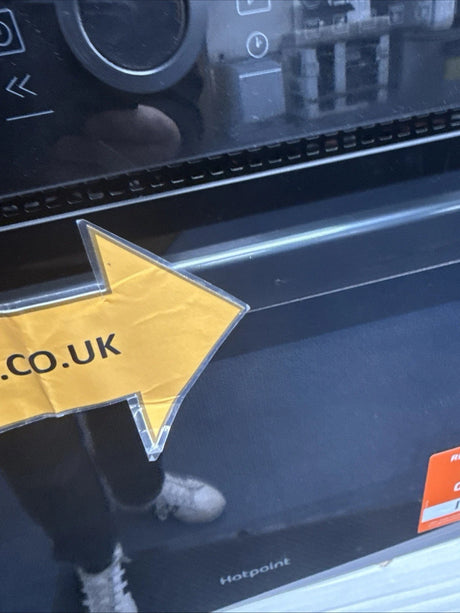 Hotpoint HMW47DHMBUK (85) 900w Built-in Microwave Oven with Grill in Black - (Ex Display) - HW182185