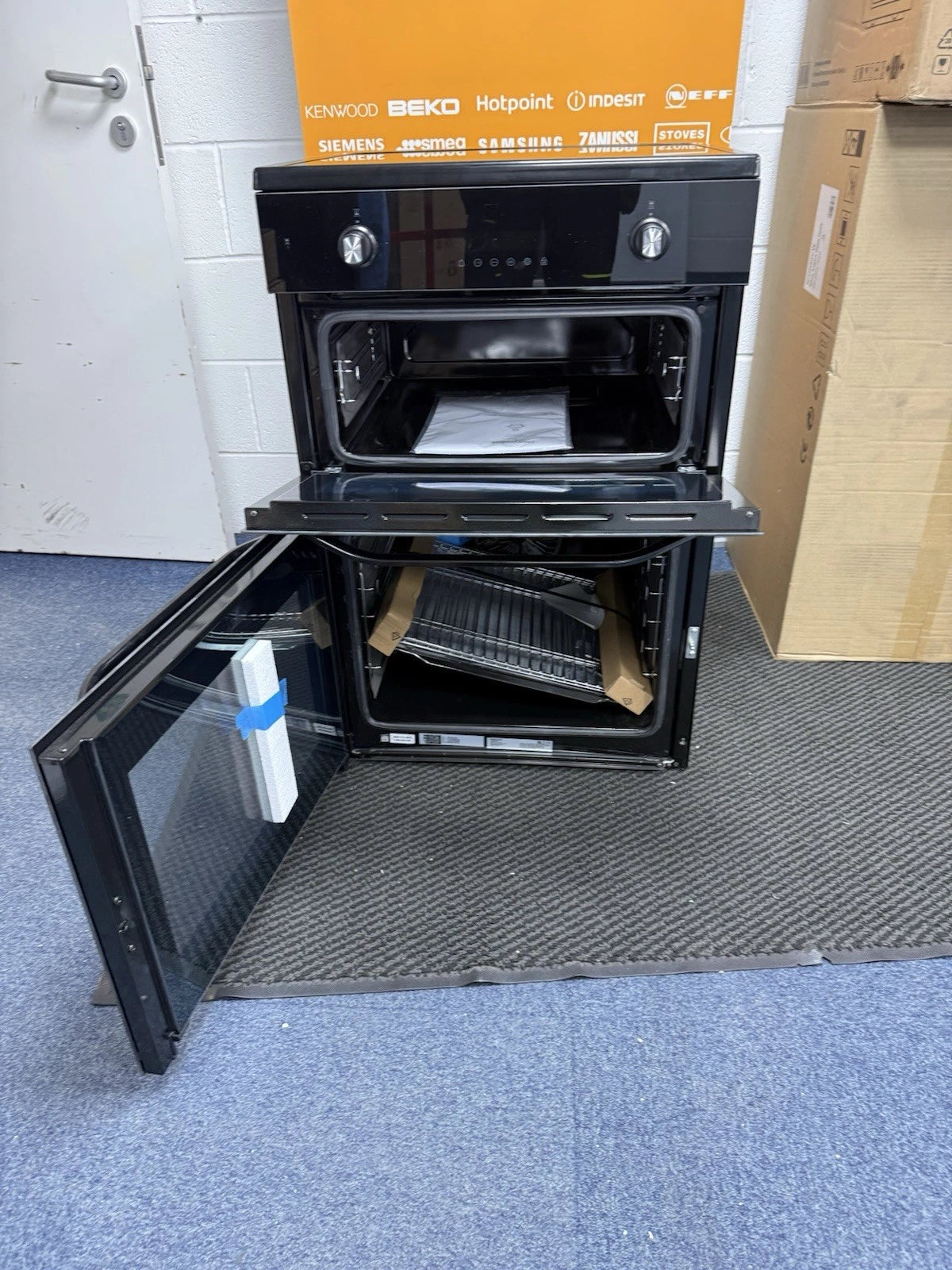 Hotpoint HDE6IDC2B1 (92) Freestanding Electric Cooker with Induction Hob and Double Oven in Black - A/A Rated  - (Ex Display) - HW182092