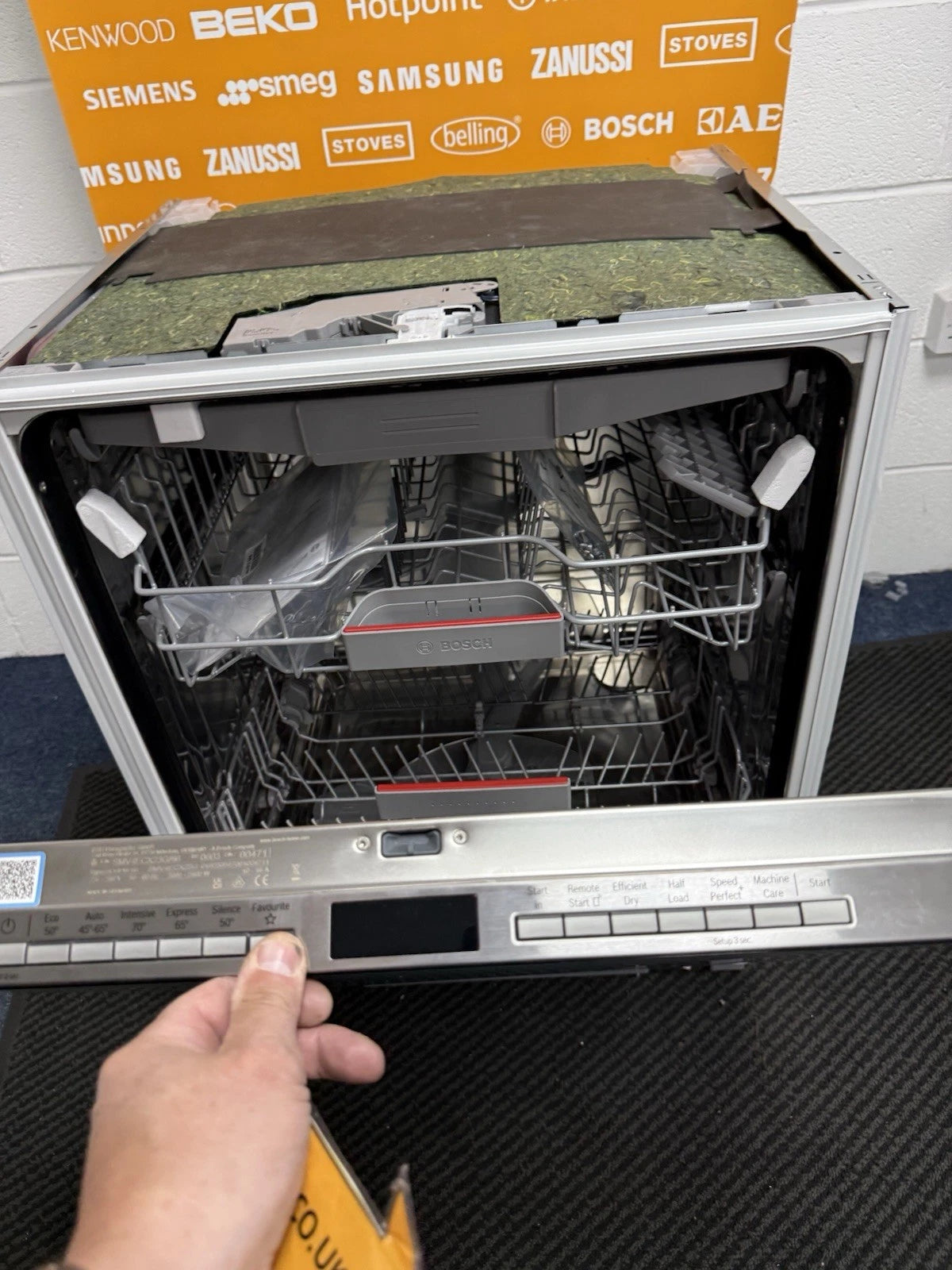 Bosch Series 4 SMV4ECX23G (78) Full Size Integrated Dishwasher in Silver with Wi Fi Connection - C Rated - (Ex Display) - HW182378