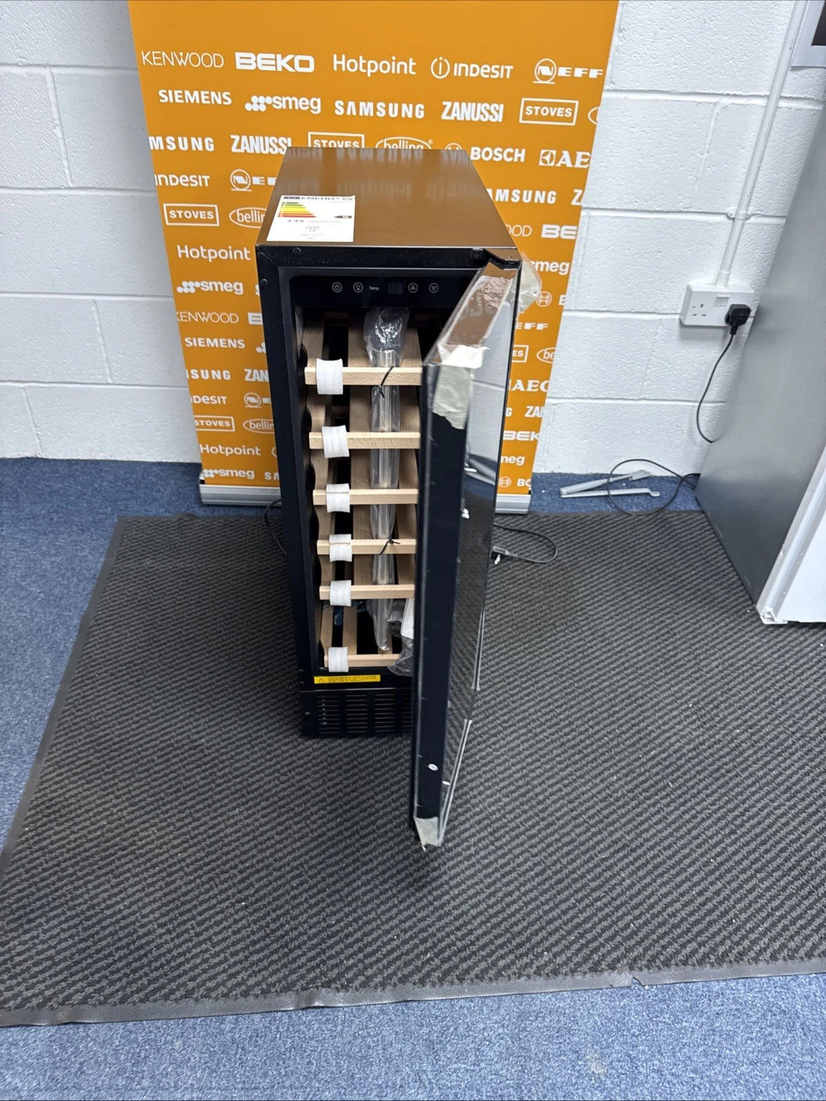 Viceroy WRWC30BKED.3 (97) 18 Bottle 30cm Undercounter Wine Cooler Fridge - (Ex Display) - HW181897