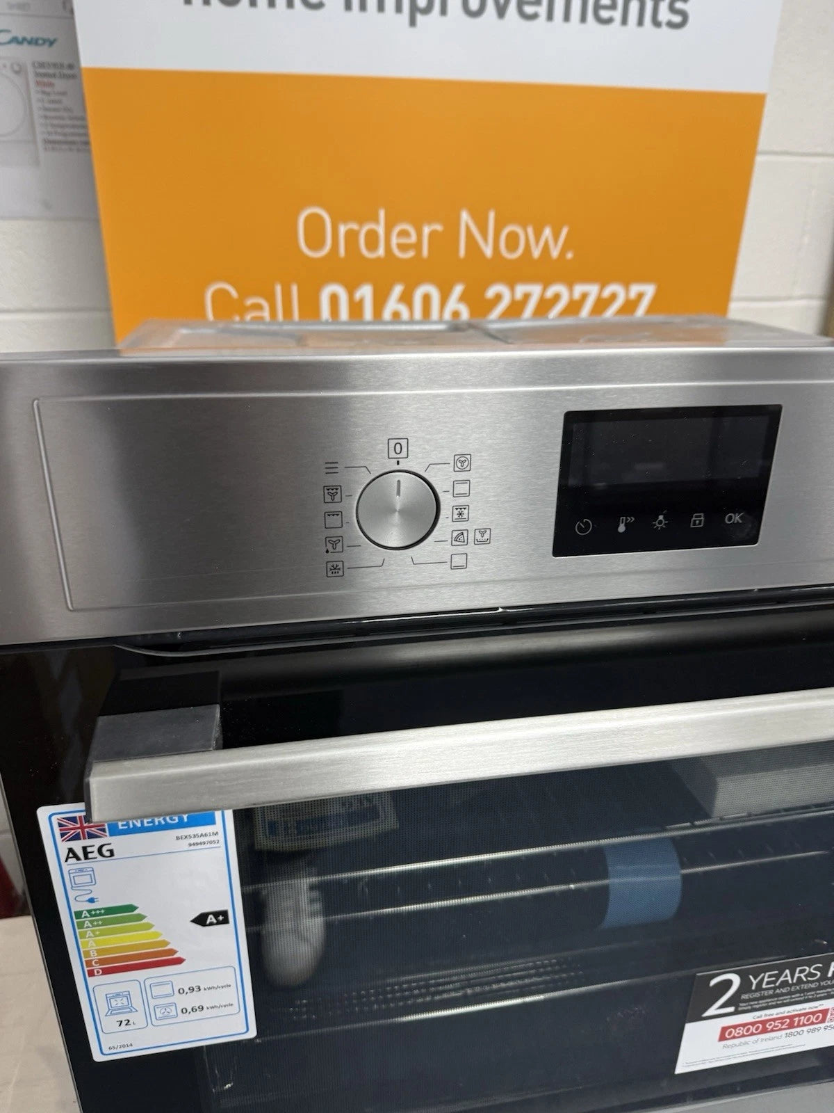 AEG BEX535A61M 3000 Built-in Electric Single Oven with AirFry and Aqua Clean in Stainless Steel - A+ Rated - (Graded) - HW181824