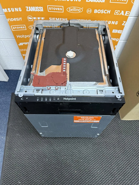 Hotpoint HP4ID11CS80UK (64) 45cm Slimline Integrated Dishwasher with 11 Place Settings - D Rated - (Ex Display) - HW182064