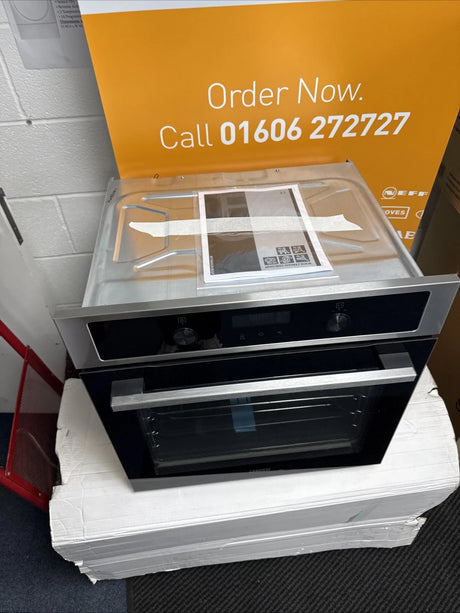 Zanussi ZOPNA7X1 (47) Built-in Electric Single Oven with Pyrolytic Self Cleaning and AirFry Function in Stainless Steel - (Blemished) - HW182047 - MANAGERS SPECIAL PRICE £239.20