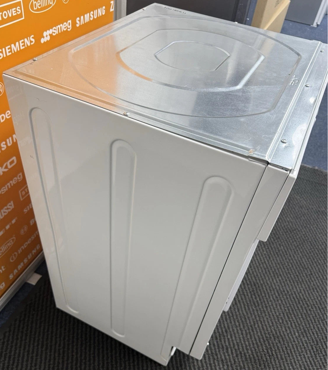 Hotpoint  BI WMHG 91485 UK (11) 9KG 1400RPM Integrated Washing Machine - (Blemished) - HW182411