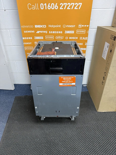 Hotpoint HP4ID11CS80UK (64) 45cm Slimline Integrated Dishwasher with 11 Place Settings - D Rated - (Ex Display) - HW182064