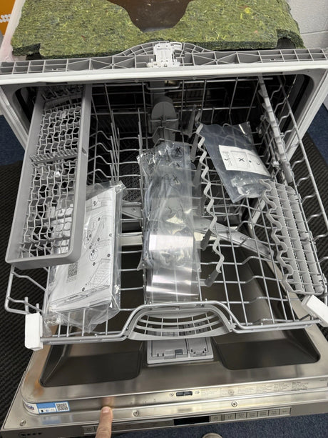 Neff N30 S153HTX02G (27) Wi-Fi Enabled Full Size Integrated Dishwasher - (Ex Display) - HW182427