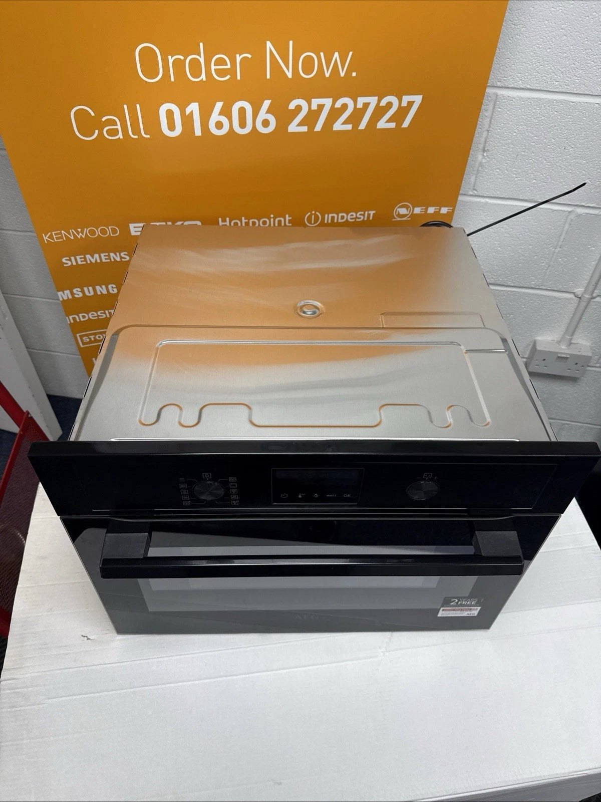 01 AEG KMX365060B (33) Built-In Combination Microwave Oven in Black - (Ex Display) - HW181833